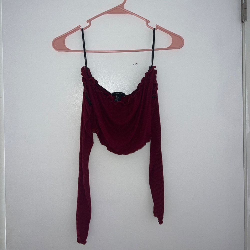Crop top with long sleeves